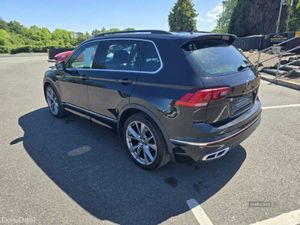 Volkswagen Tiguan R-Line - Image 3
