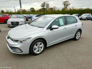 Volkswagen Golf Life - Image 2