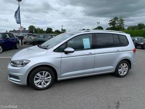 Volkswagen Touran SE - Image 2