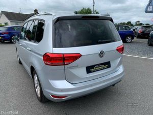 Volkswagen Touran SE - Image 4
