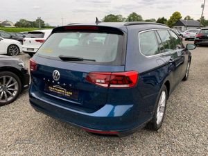 Volkswagen Passat SE Nav - Image 4