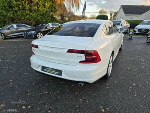 Volvo S90 Momentum Plus - Image 4