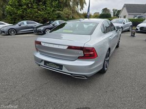 Volvo S90 R-DESIGN - Image 4