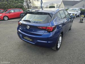 Vauxhall Astra SE - Image 4