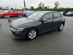 Volkswagen Golf Life - Image 2