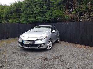 MEGANE TOM TOM... NCT TODAY .. LOW KMS - Image 2