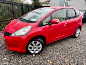 131 Honda  Fit 1.3 Auto - Image 2