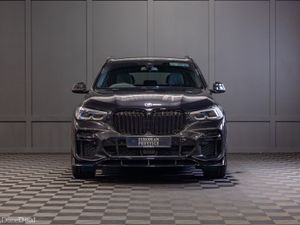222 BMW X5 X-Drive 45e M-Sport - Image 2