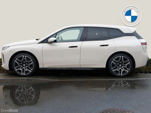 BMW iX xDrive45 M Sport - Image 3