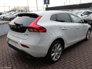 2.0D4 INSCRIPTION 5DR HATCHBACK AUTO HUGE SPEC  // - Image 4