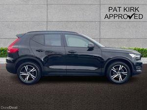 Volvo XC40 Estate R DESIGN - Image 3