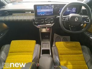 Renault 5 ETECH 52kwh 150hp Iconic - Image 2