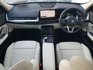 BMW iX1 iX1 eDrive20 xLine - Image 4