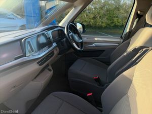 Volkswagen Multivan LIFE 1.4TSI PHEV 218HP AUTO - Image 3
