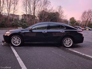 TOYOTA CAMRY / 2020 / 2.5 PETROL HYBRID /AUTOMATIC - Image 4