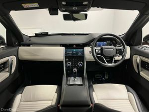 Land Rover Discovery Sport Urban Edition P300e AWD - Image 4