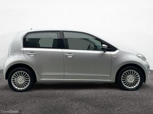 Volkswagen UP Automatic - Image 2