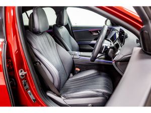 Mercedes-Benz E-Class E220d AMG Line Advanced 2.0 - Image 3