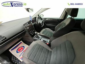 Volkswagen Golf 1.2 TSI Automatic, Reversing camer - Image 4