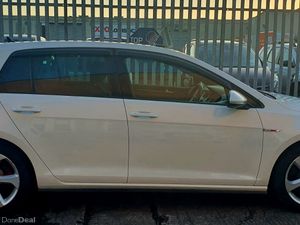 2017 Volkswagen Golf GTI Performance - Image 4