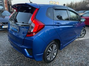 2016 Honda Fit 1.5 HYBRID AUTO - Image 4