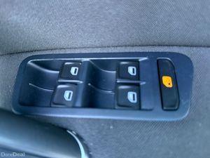 2015 VW Golf 1.2 Petrol Auto,Top Specs,immaculate - Image 4