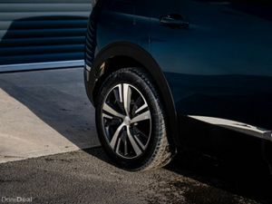 Peugeot 3008 FL Allure 1.5 Blue HDI 130 6.2 - Image 3