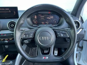 Audi Q2 S-LINE 1.0 TFSI // APPLE CARPLAY/ANDROID A - Image 4