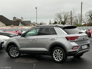 222 VW T-ROC STYLE 2.0TDI 150BHP AUTOMATIC - Image 3