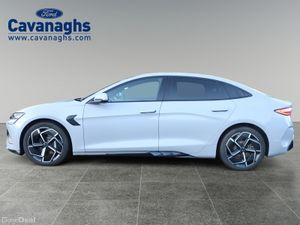 2024 BYD SEAL AWD EXCELLENCE - Image 2