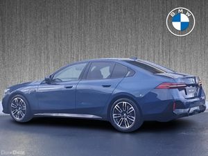 BMW 5-Series 2.0 - Image 2