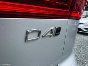 181 VOLVO XC60 20D D4 MOMENTUM 4X4 187BHP - Image 2