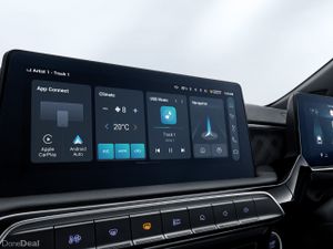 MG3  Hybrid Auto - Image 4