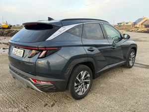 Hyundai Tucson Executive Plus 5DR - Image 3