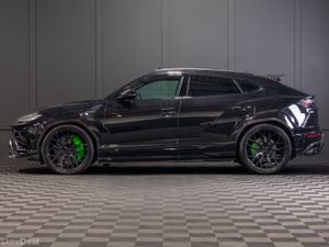 2021 Lamborghini Urus V8 - Image 3
