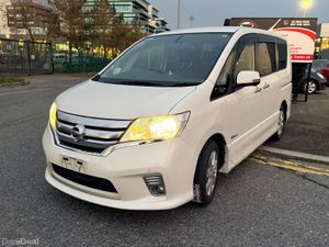 nissan serena 2013 white - Image 2