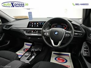 BMW 1-Series 118D PLAY Automatic, Reversing camera - Image 4