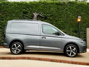 VW CADDY CARGO AUTO AS NEW ONLY 1850KM NO VAT - Image 2