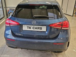 21 MERCEDES BENZ A250E AMG LINE EDITION - Image 2