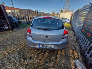 Renault Clio 2010 - Image 4
