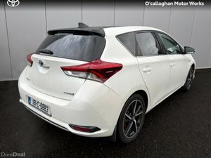 Toyota Auris AURIS HYBRID LUNA SPORT - Image 4