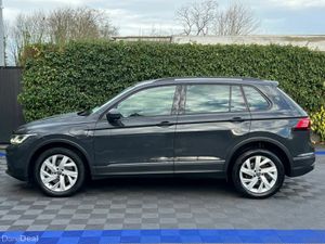 Volkswagen Tiguan LIFE 1.4 TSI PLUG-IN HYBRID // F - Image 3