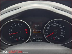 Kia Sportage 1.7 D PLATINUM 2WD - Image 4
