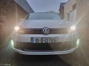 Volkswagen Golf  GTI 2010 - Image 2