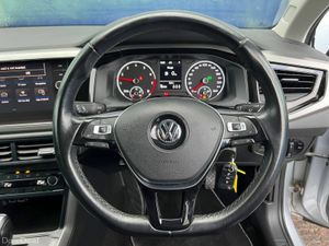 Volkswagen Polo COMFORTLINE 1.0 TSI AUTO // FULL S - Image 4