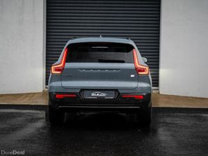 Volvo XC40 RECHARGE T4 PLUS - Image 4
