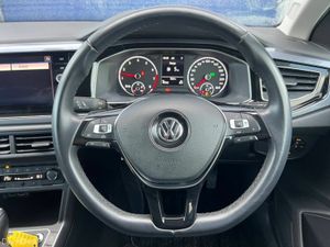 Volkswagen Polo 1.0 TSI AUTO // FULL SERVICE HISTO - Image 4