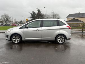 ABSOLUTELY TOP OF THE RANGE 7 SEATER - Image 4