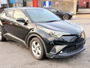 Toyota C-HR Hybrid 2019 - Image 2