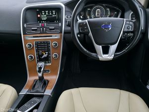 2016 Volvo XC60 D4 Classic | Automatic - Image 4